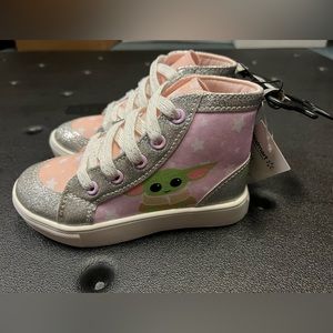 Girls Kids GROUNDUP Grogu Baby Yoda Pink High Top Lace Up Sneaker NWT Size 11